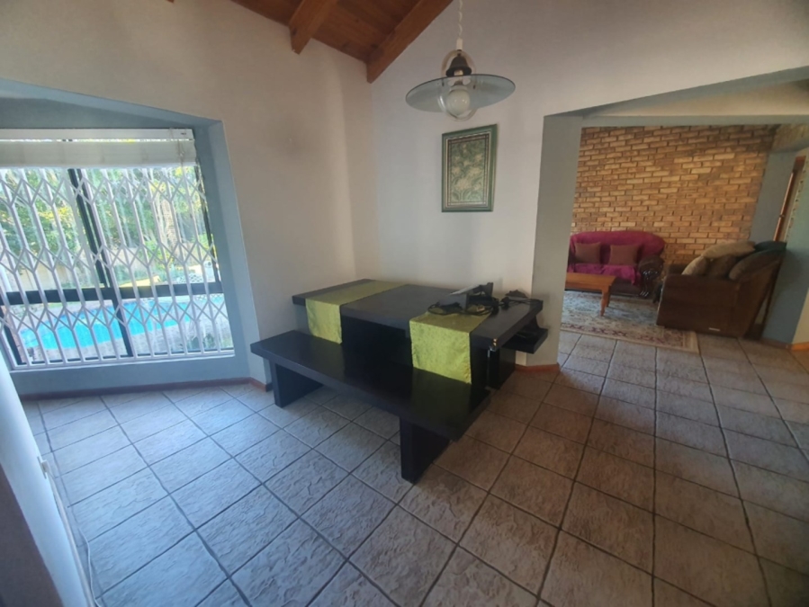 To Let 4 Bedroom Property for Rent in Beacon Bay Eastern Cape